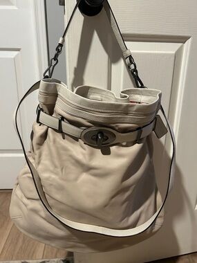 Coach Madison Soft Leather Bucket Bag in Cream